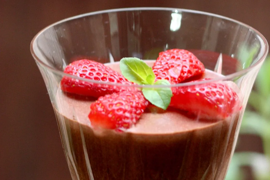 Mousse de chocolate rápido e cremoso