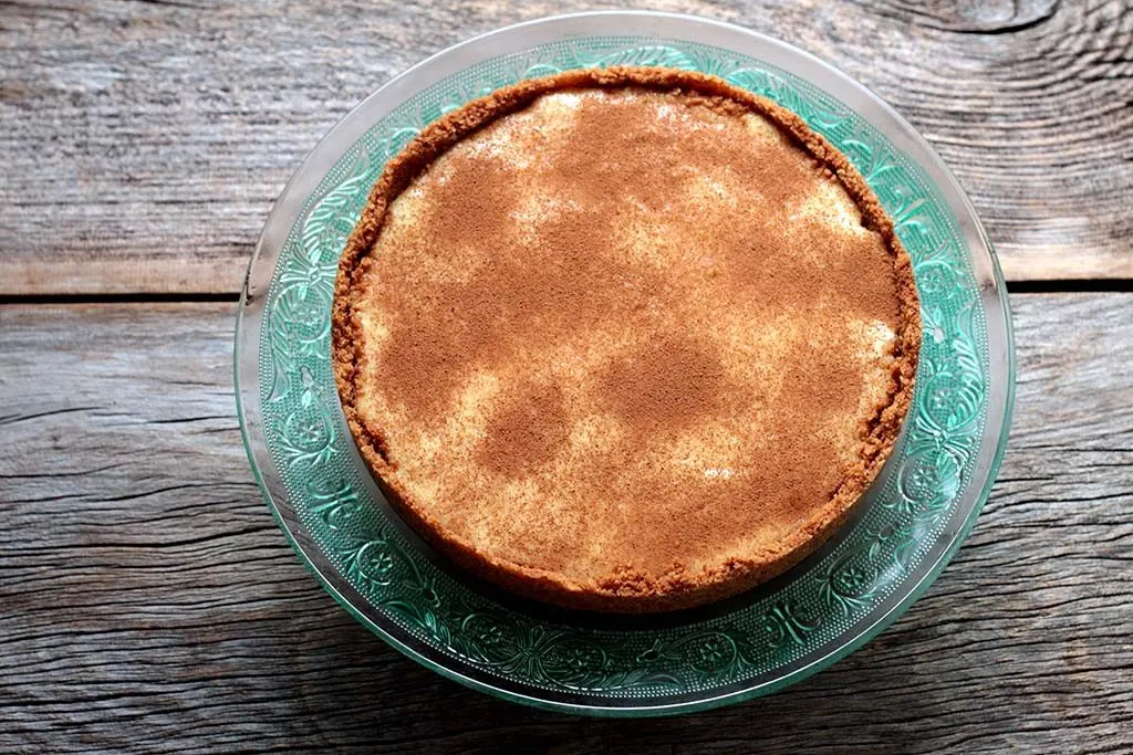 Torta gelada de maçã com canela - Fácil
