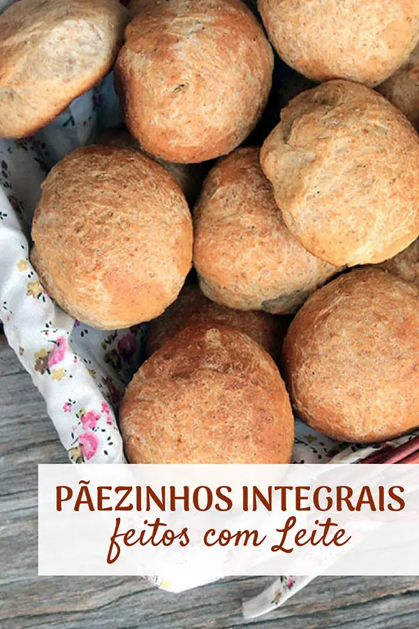 Pãezinhos integrais de leite & Manteiga com sálvia – Prepare essa receita de pão integral de leite na sua casa e para acompanhar você pode fazer essa deliciosa manteiga marrom temperada com sálvia. É uma receita simplesmente deliciosa para você fazer para o café da manhã, para o lanche, piquenique e muito mais.