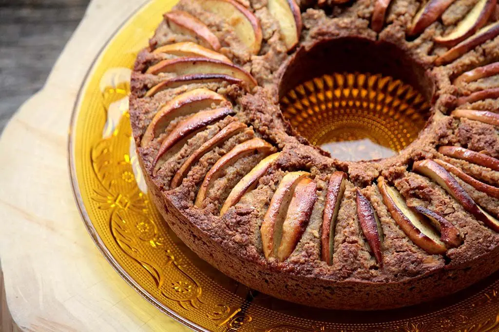 Bolo de maçã com banana e aveia - Sem farinha