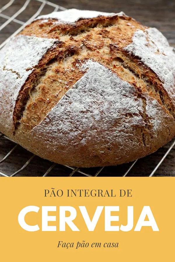 Receita de pão integral de cerveja e mel - Faça uma pão caseiro delicioso, integral, saudável e cheio de sabor. Confira a receita desse pão de de cerveja e deixe o aroma de pão quentinho tomar conta da sua casa. A receita leva cerveja, farinha integral, mel, manteiga, fermento, e farinha de trigo.