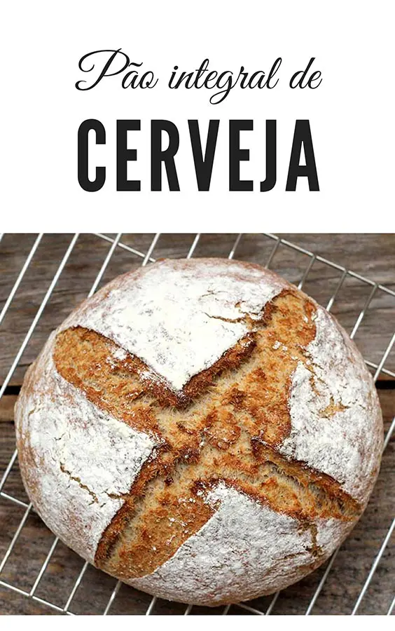 Receita de pão integral de cerveja e mel - Faça uma pão caseiro delicioso, integral, saudável e cheio de sabor. Confira a receita desse pão de de cerveja e deixe o aroma de pão quentinho tomar conta da sua casa. A receita leva cerveja, farinha integral, mel, manteiga, fermento, e farinha de trigo.