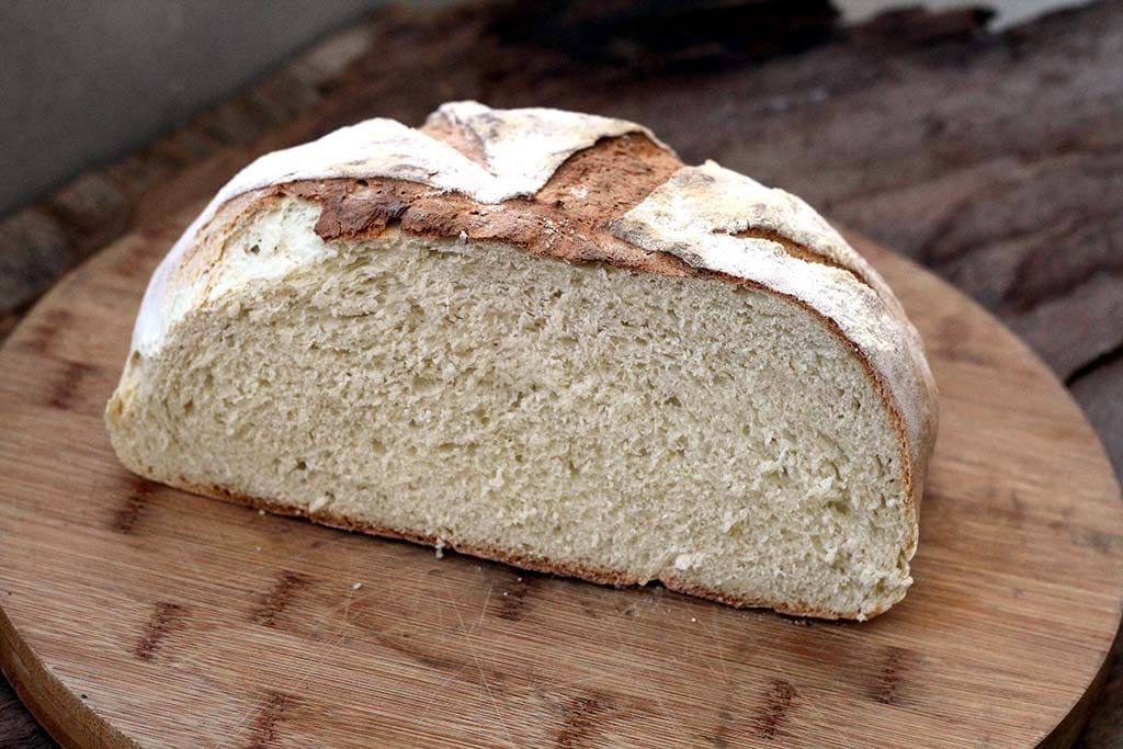 Pão caseiro de milho verde, macio e delicioso