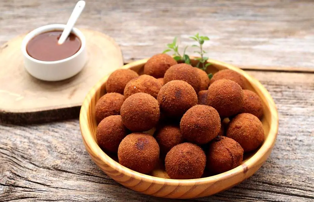 Bolinho de pinhão com ricota – Fácil e delicioso