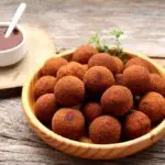 Bolinho de pinhão com ricota – Fácil e delicioso