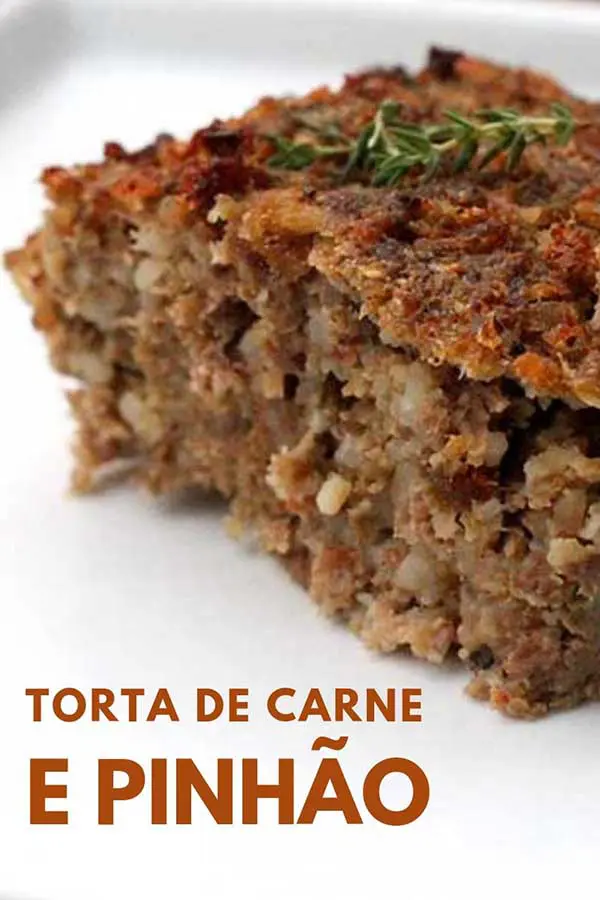 Bolo de carne assado com pinhão