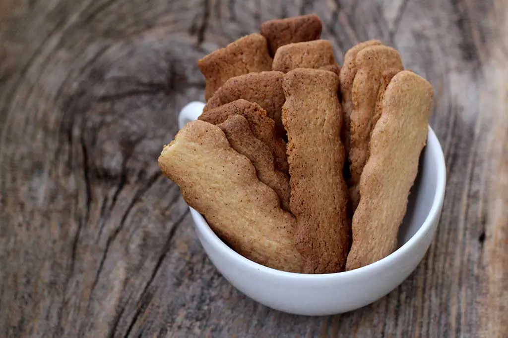 Como fazer o biscoito salgado de milho
