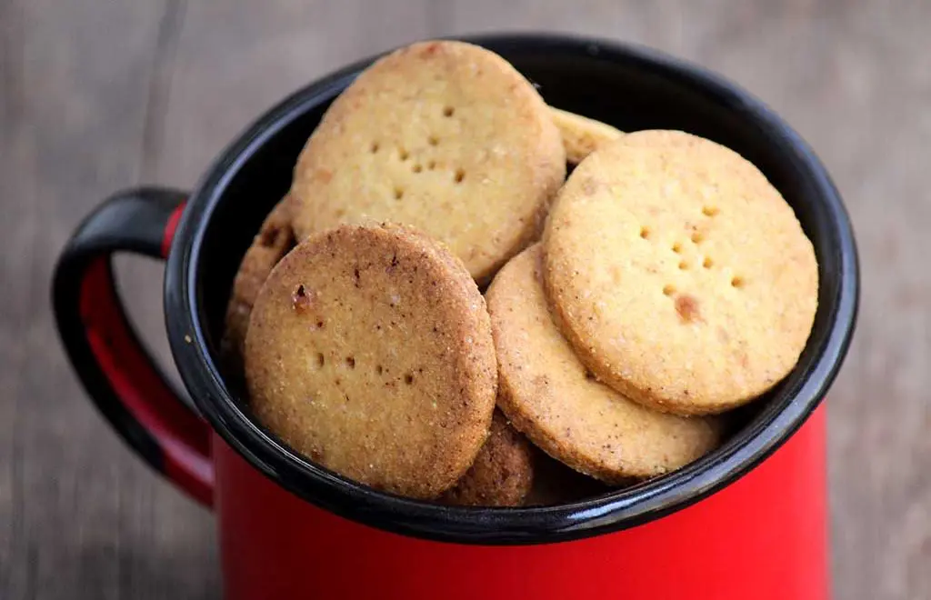 Biscoitos amanteigados de fubá – Receita Fácil e deliciosa