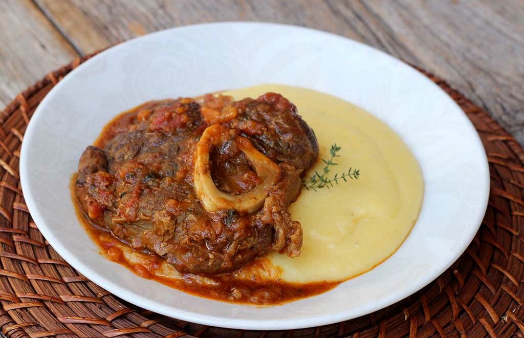 Receita de ossobuco com polenta cremosa