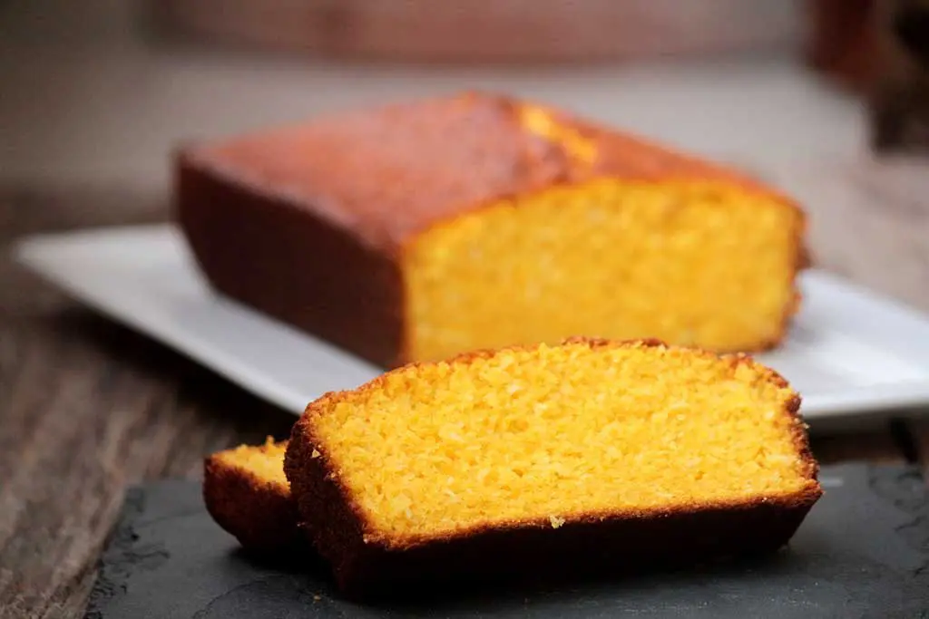 Receita fácil de bolo de abóbora e coco