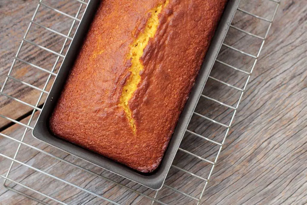 Receita fácil de bolo de abóbora e coco