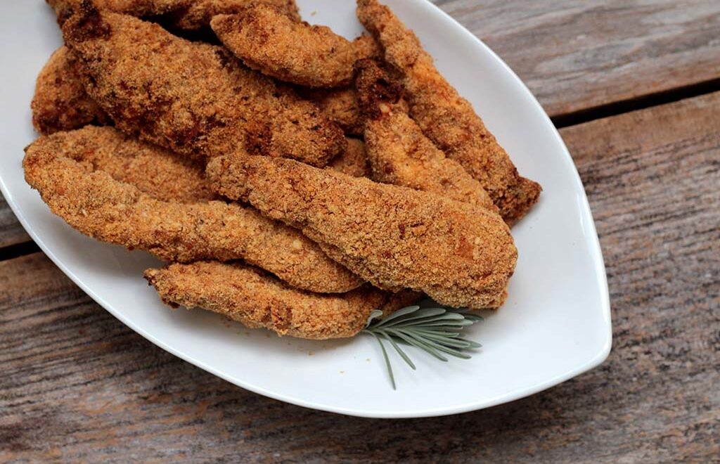 Frango empanado com farofa – Receita feita na airfryer