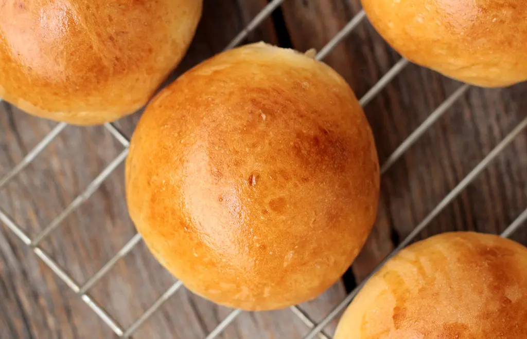 Pão de leite fofinho, caseiro e delicioso