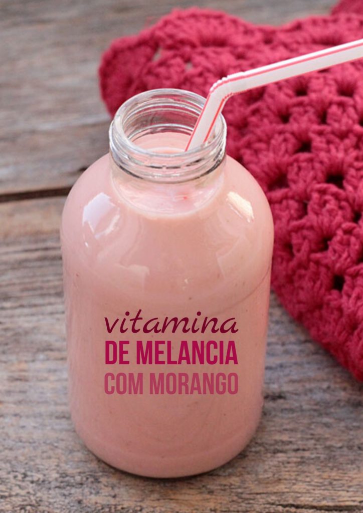 Vitamina de iogurte com melancia e morango