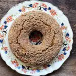 Bolo de abóbora com iogurte e coco | Com farofa crocante