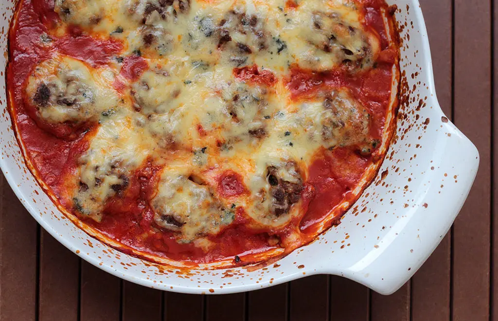 Almôndegas de carne à parmegiana