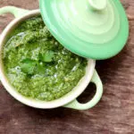 Pesto de salsinha com damasco – Um molho delicioso