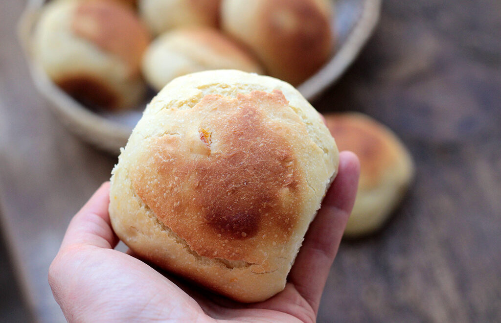 Pãezinhos de damasco caseiros e deliciosos
