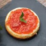 Cheesecake de ricota com iogurte e geleia de frutas – Fácil