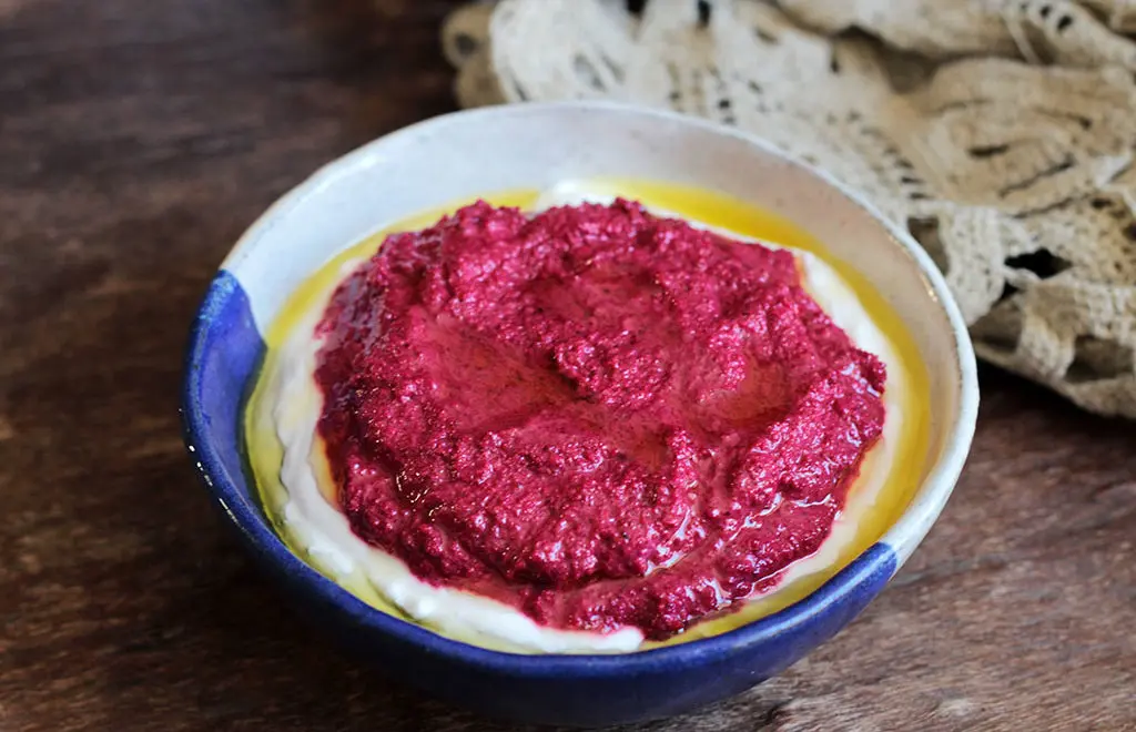 Pasta de beterraba crua com iogurte – Saudável