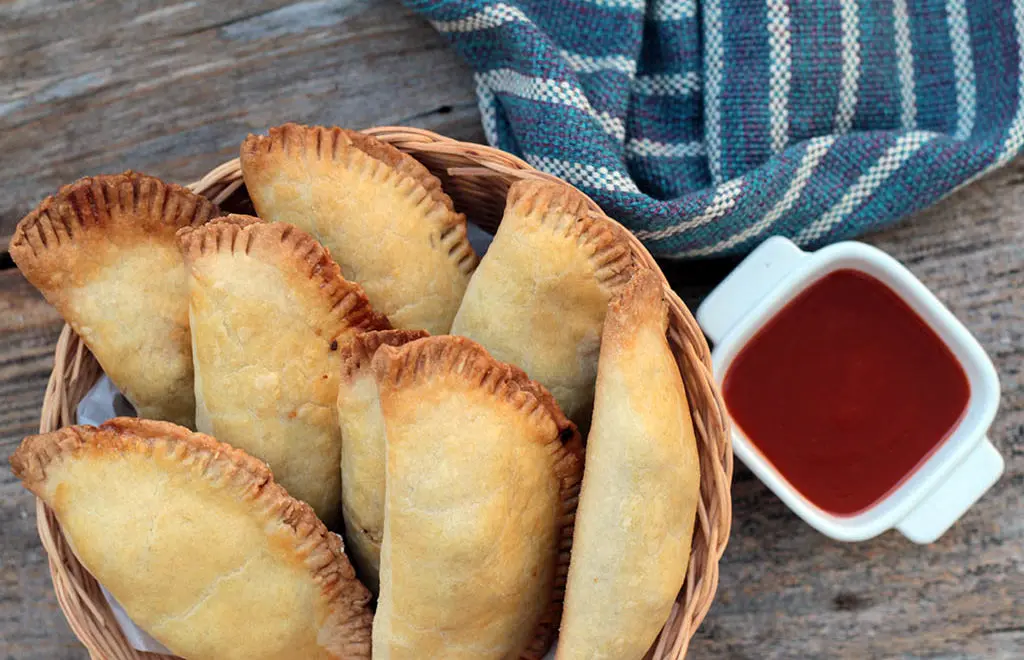 Empanadas Dominicanas Assadas | Pastellitos