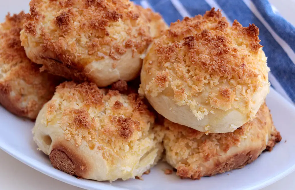 Pão doce de coco | Pão de Deus, uma receita portuguesa