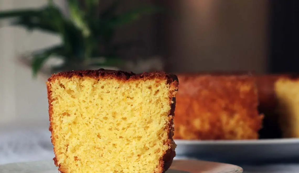 Bolo de bergamota com laranja e limão