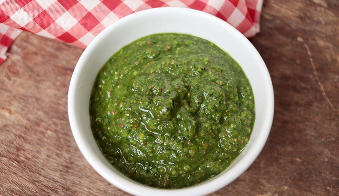Molho pesto de salsinha – Cheio de cor e sabor
