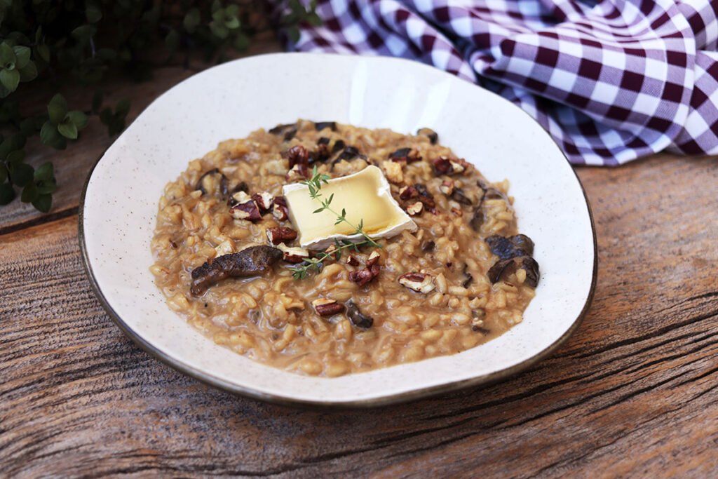 Risoto de funghi com queijo brie e nozes Mel e Pimenta
