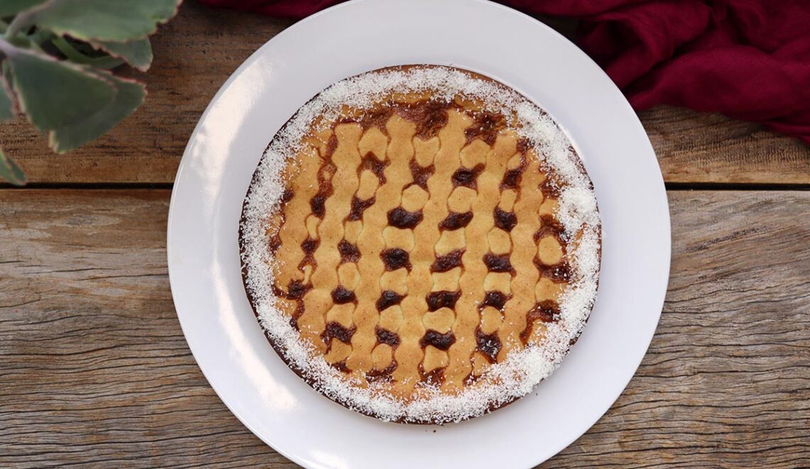 Torta de pasta frola com doce de leite