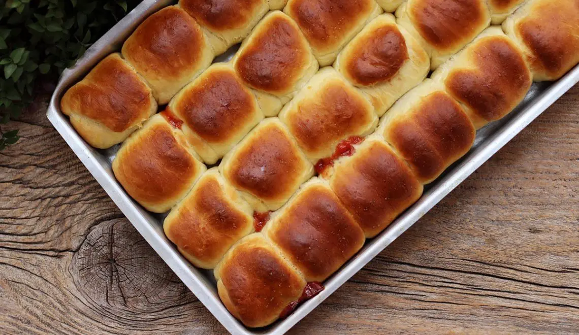 Receita de pão com recheio de goiabada