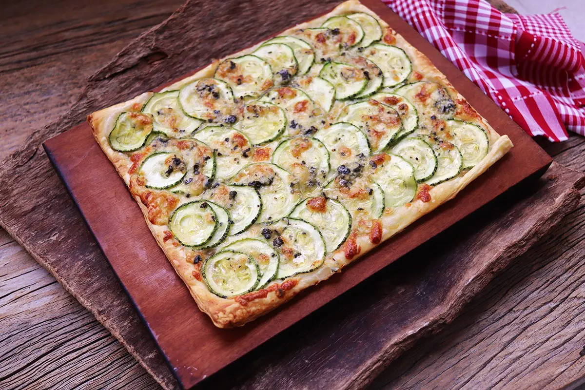 torta com massa folhada pronta