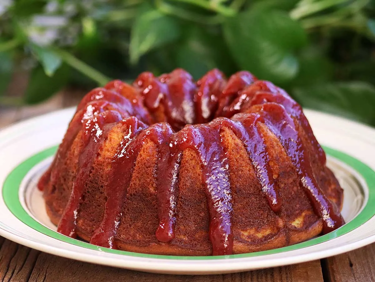 Receita de bolo de milho com goiabada